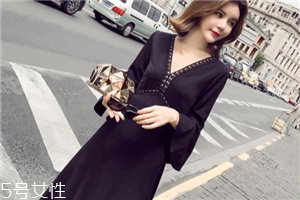 微胖女生穿什么裙子好看？微胖女生穿搭圖片