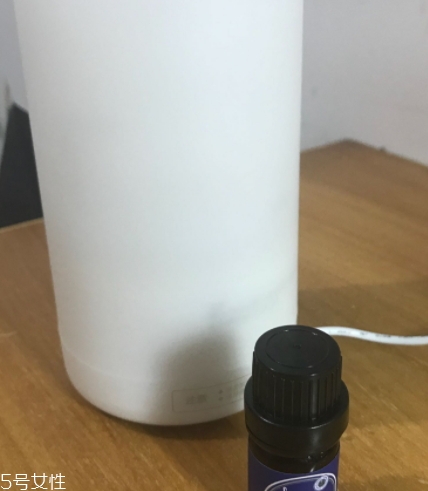玫瑰精油可以去斑嗎？玫瑰精油怎么祛斑