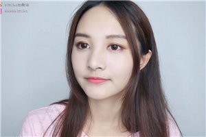 玫瑰色眼妝的畫(huà)法教程
