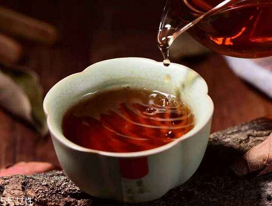 紅茶會解藥嗎？吃藥能喝紅茶嗎？