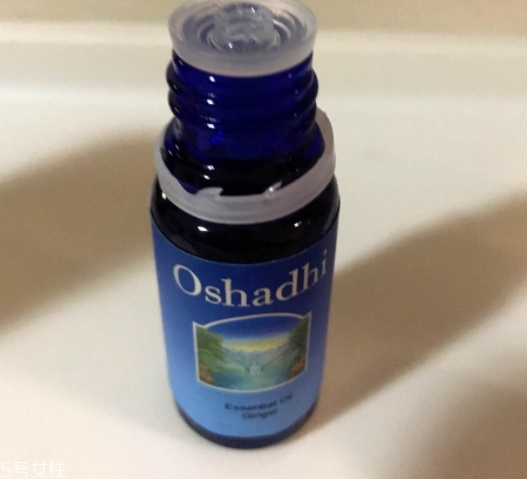 單方精油可以做香薰嗎？單方精油和復(fù)方精油哪個(gè)做香薰好
