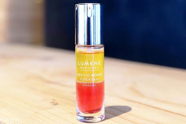 lumene雞尾酒精華油怎么用？能單獨用嗎？