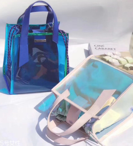 小ck鐳射包多少錢？charles keith鐳射包價(jià)格