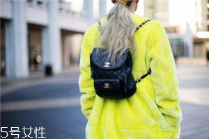 今年流行什么樣的雙肩包？2022最流行的雙肩包