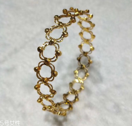 周大生伸縮戒指多少錢？周大生戒指變手鐲價(jià)格