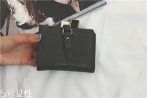錢(qián)包什么顏色招財(cái)聚財(cái)？招財(cái)錢(qián)包顏色推薦
