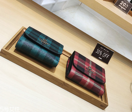 錢包需要經(jīng)常換嗎？錢包更換的時間間隔