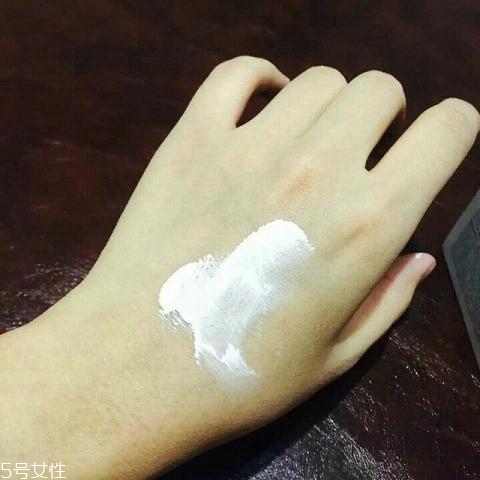 ahc素顏霜有什么功效 ahc素顏霜使用測評(píng)