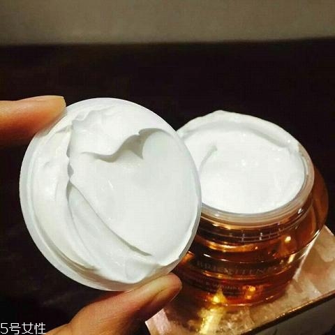 ahc素顏霜有什么功效 ahc素顏霜使用測評(píng)