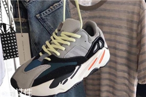 yeezy 700偏碼嗎？yeezy 700碼數(shù)正常嗎