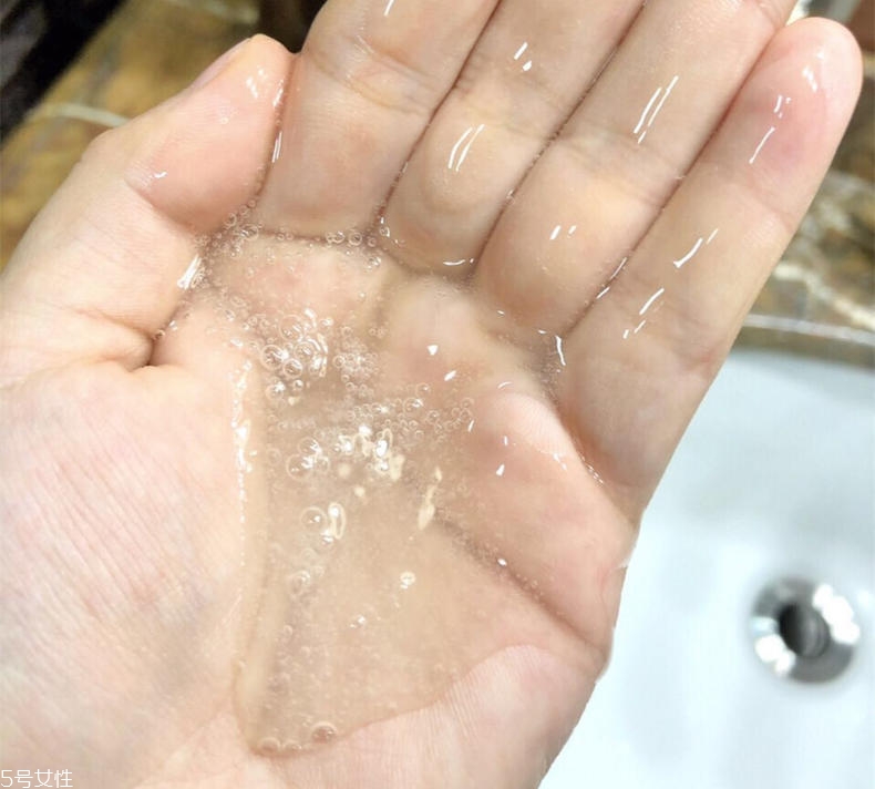 pure smile藝妓臉譜面膜有幾個(gè)版本？適合敏感肌嗎？