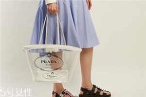 prada pvc塑料透明包多少錢？prada透明塑料包價格