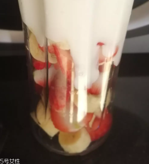 老酸奶怎么吃好吃？老酸奶推薦吃法
