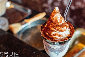 Kiss The Tiramisu冰淇淋哪個(gè)味道好？高腳杯冰淇淋好吃嗎
