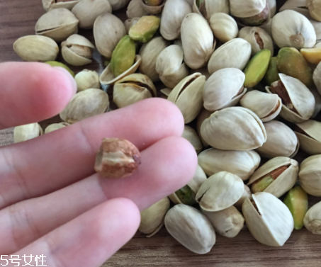 開心果會(huì)不會(huì)上火？上火能吃開心果嗎？