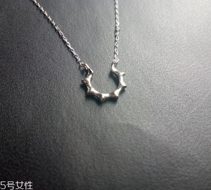 項鏈s925是銀還是白金？項鏈s925屬于白金還是銀
