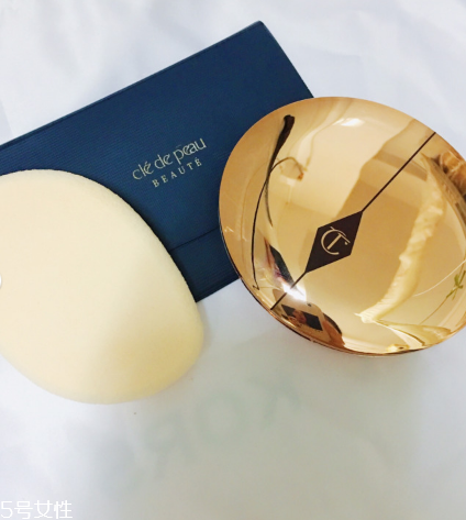 charlotte tilbury無暇極細(xì)蜜粉餅好用嗎 ct粉餅使用測評