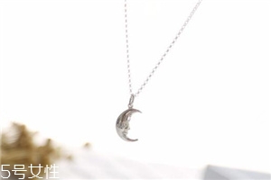 lily charmed是什么檔次？lily charmed項(xiàng)鏈檔次