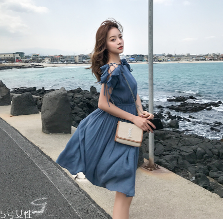 皮膚黃穿什么顏色顯白？適合黃皮女生的衣服顏色