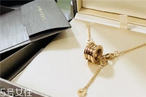 寶格麗彈簧項鏈怎么扣？寶格麗彈簧項鏈幾種扣法