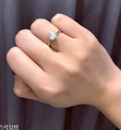 戒指太緊對手指有什么傷害？戒指戴太緊的危害