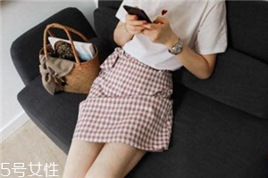 格子裙怎么搭配？格子裙搭配圖片
