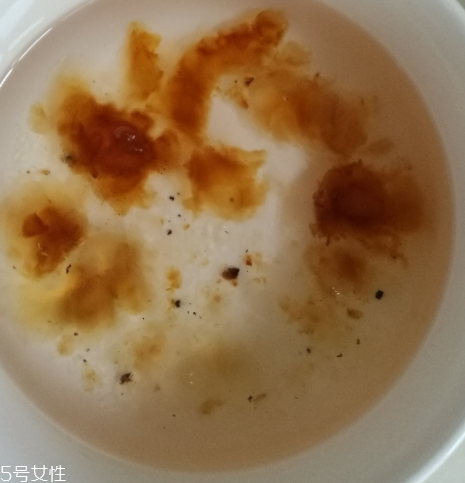 桃膠能和紅糖一起煮嗎？桃膠煮紅糖好嗎？