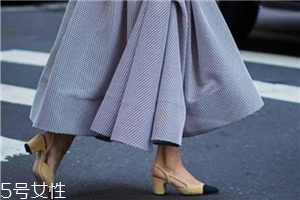約會穿什么樣的高跟鞋好看？適合約會穿的高跟鞋款式