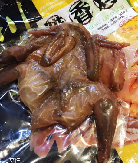 臘雞可以帶上飛機(jī)嗎？坐飛機(jī)可以帶臘雞嗎？