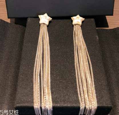 耳環(huán)生銹了怎么辦？耳環(huán)生銹怎么處理