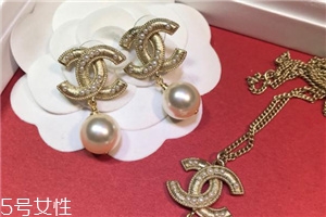 耳環(huán)什么材質(zhì)好？耳環(huán)常見(jiàn)材質(zhì)