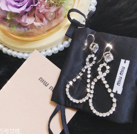 耳環(huán)掉下水道怎么辦？耳環(huán)掉下水道怎么撿