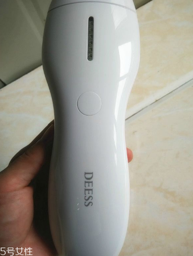 deess脫毛儀怎么用？蒂絲脫毛儀使用方法