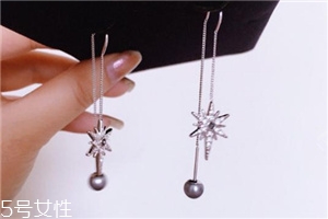 耳環(huán)后面的扣怎么戴？耳環(huán)后面的扣戴法
