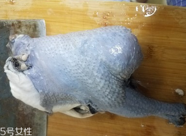 烏雞是公雞好還是母雞好？烏雞買公雞還是母雞？