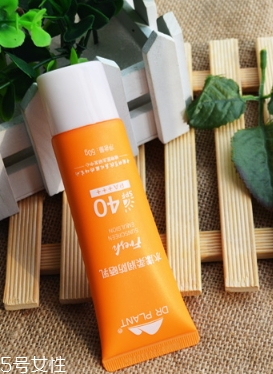 化學(xué)防曬很傷皮膚嗎？化學(xué)防曬對(duì)皮膚的危害