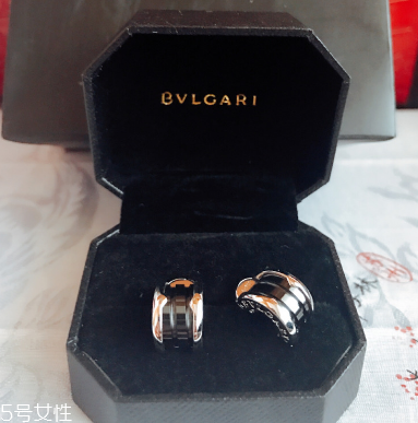 耳釘上的污垢怎么清洗？耳釘上有污垢怎么辦？