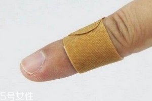 創(chuàng)可貼可以貼臉上嗎？臉上能貼創(chuàng)可貼嗎？