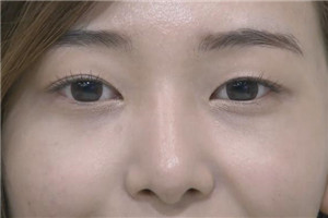 內(nèi)雙眼皮、單眼皮、雙眼皮眼妝怎么畫最迷人漂亮