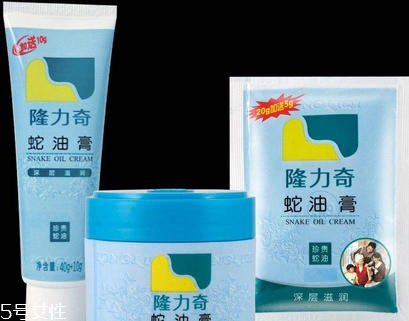 蛇油膏能治灰指甲嗎？灰指甲能用蛇油膏治嗎？