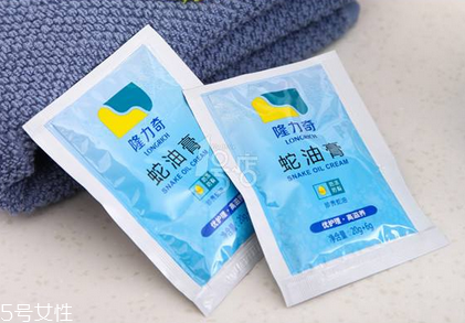 蛇油膏是不是越擦越黑？蛇油膏擦了會變黑嗎？