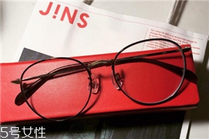 jins防藍(lán)光眼鏡有用嗎？jins防藍(lán)光眼鏡有效果嗎？