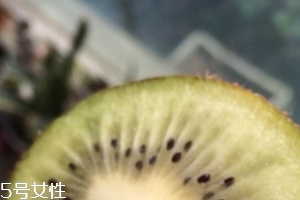 獼猴桃是上火還是降火？上火能吃獼猴桃嗎？