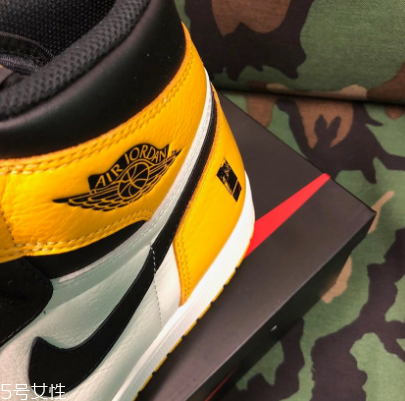 aj1黑黃腳趾會發(fā)售嗎？aj1黑黃腳趾實(shí)物曝光