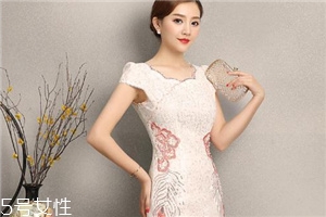 中國風(fēng)連衣裙怎么搭配？中國風(fēng)連衣裙搭配圖片