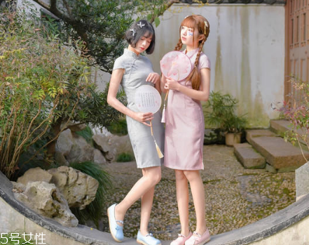 中國風(fēng)連衣裙怎么搭配？中國風(fēng)連衣裙搭配圖片