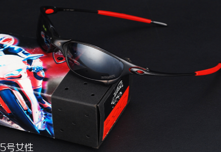 oakley是奢侈品牌嗎？歐克利屬于奢侈品嗎？
