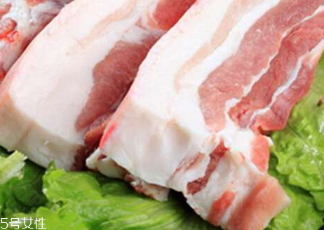 黑豬肉是黑色嗎？黑豬肉什么顏色？