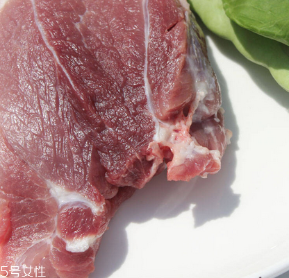 黑豬肉是黑色嗎？黑豬肉什么顏色？