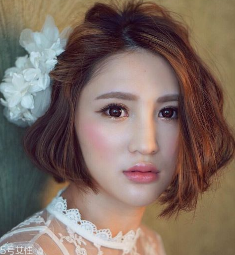 新娘發(fā)型2018最新圖片 6款熱門(mén)新娘發(fā)型推薦